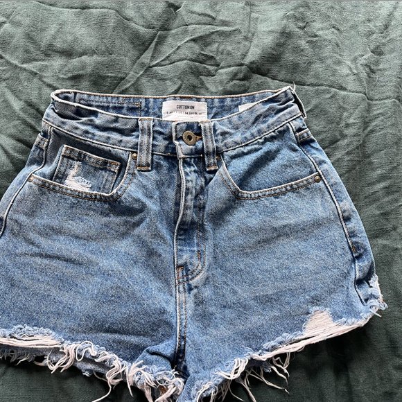 Cotton On High Rise Mom Shorts - Picture 2 of 4